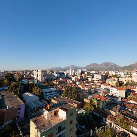 Luxury With Parking Apartmán *