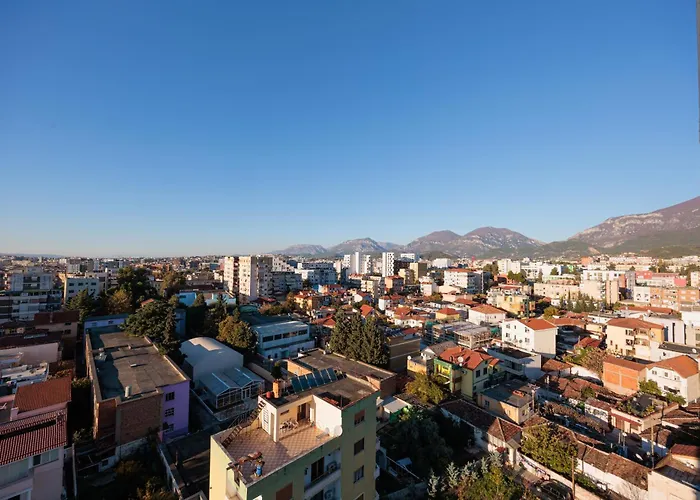 Luxury With Parking Апартаменты *