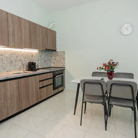 Апартаменты Luxury With Parking