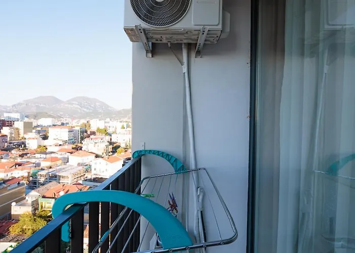 Luxury With Parking Apartmán